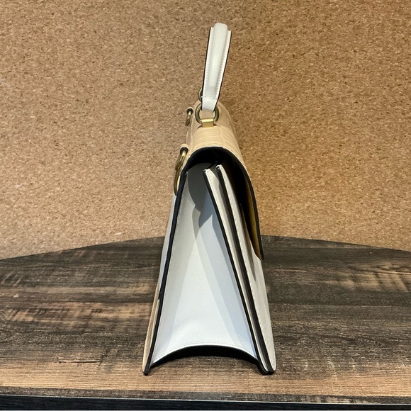 Coach Parker 32 Cream and Tan Croc-Embossed Satchel - Ginny & Georgia Bag - Picture 7 of 10